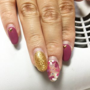 初フィルインのお客様 4週間後 脅威のモチ Carly Nail 岐阜県岐阜市の人気ネイルサロン スクールのカーリーネイル