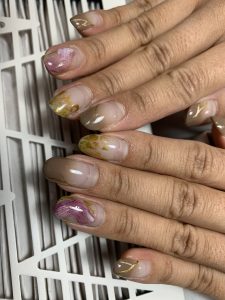 4週ぴったり もちの良いジェルネイル Carly Nail 岐阜県岐阜市の人気ネイルサロン スクールのカーリーネイル